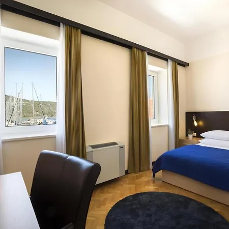 Apartment Aci Marina Cres Exterior photo