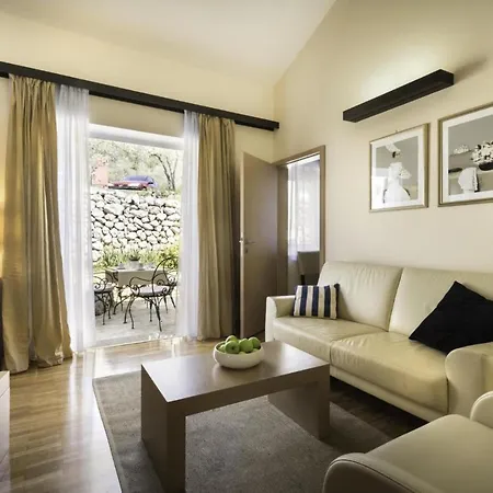 Apartment Aci Marina Cres Exterior photo
