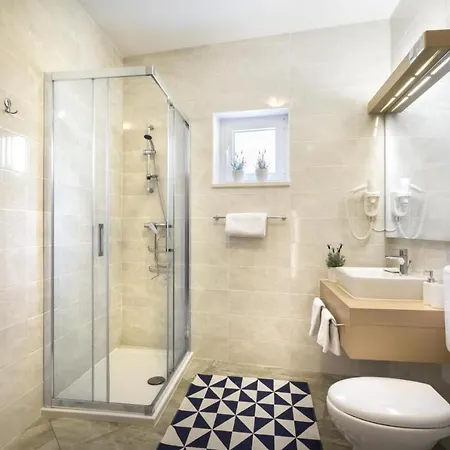 Apartment Aci Marina Cres Exterior photo