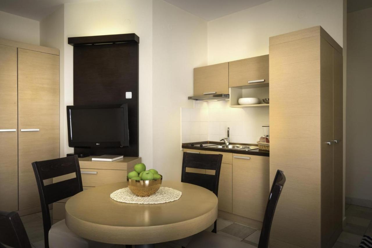 Aci Marina Cres