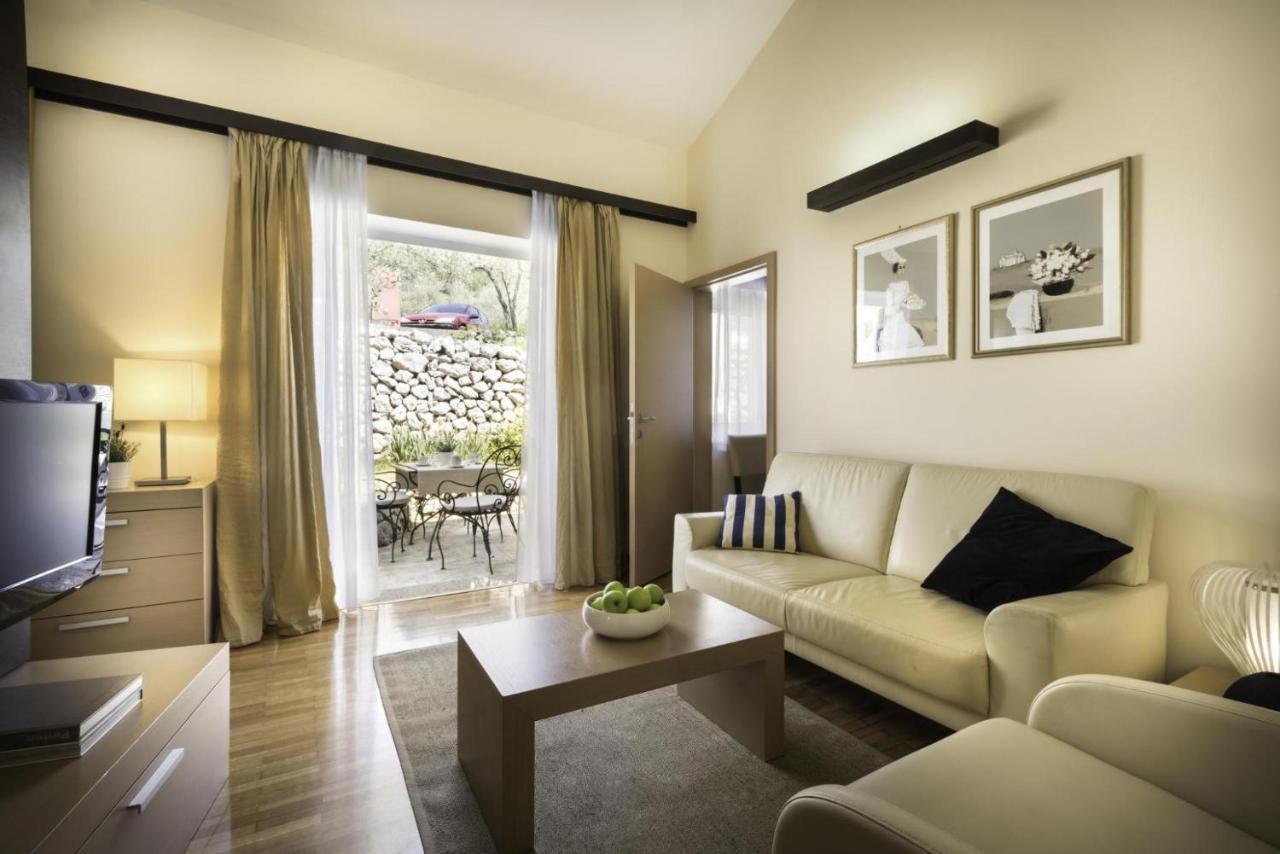 Apartman Aci Marina *