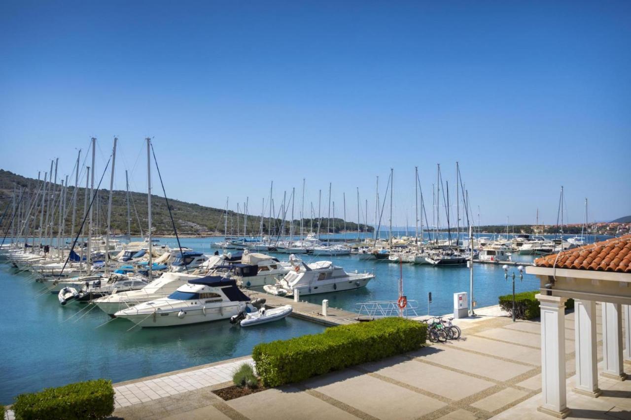 Aci Marina Cres